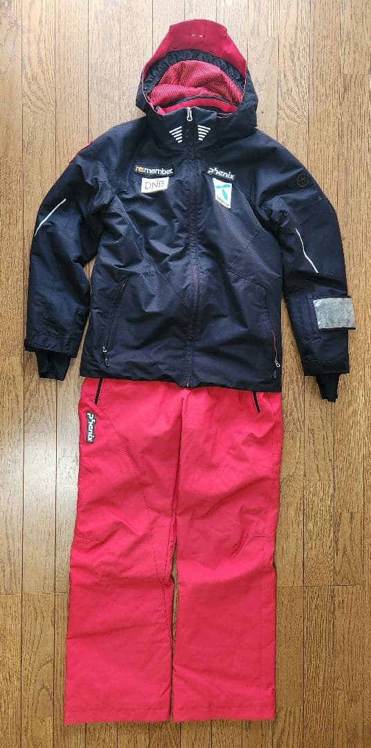 フェニックス　キッズ　スキーウェア　上下　　160サイズ　黒　赤ズボン未使用