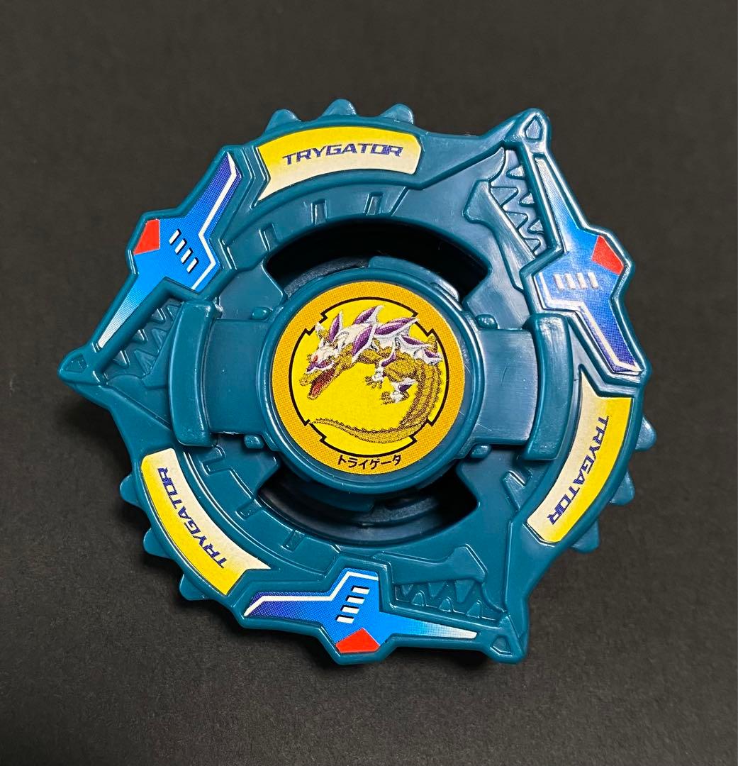 【 超美品 】 トライゲータ　爆転シュートベイブレード
