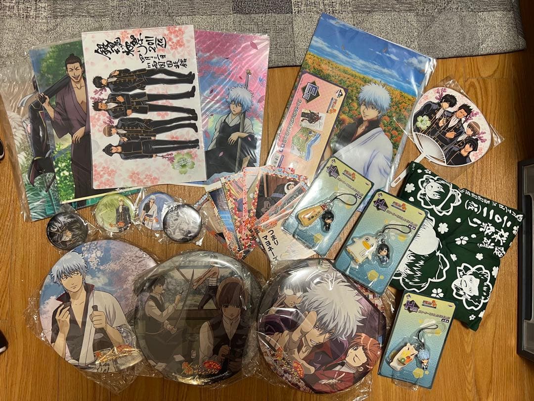 銀魂 グッズ セット うちわ 缶バッジ クリアファイル 他