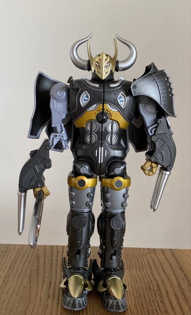 プレミアムバンダイ限定品 烈車戦隊トッキュウジャーシュバルツ専用クライナーロボ