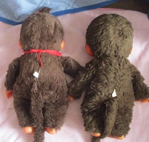 モンチッチ　ぬいぐるみ２体 セキグチ　泣き顔 赤いスタイ　男の子 BIGサイズ