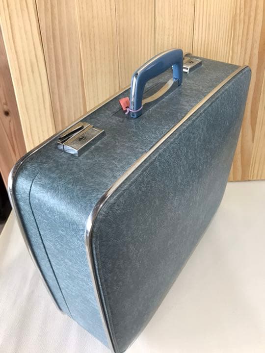 水色　レトロスーツケース