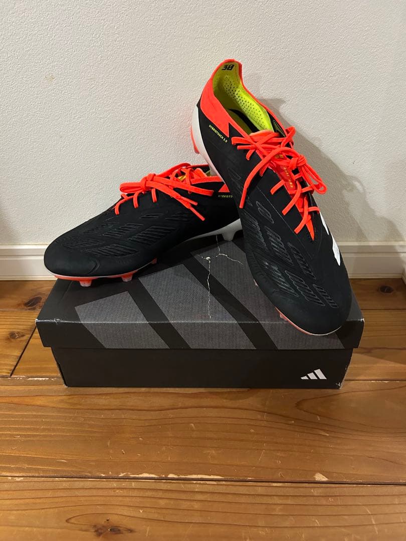 adidas サッカースパイク　プレデター24 ELITE L AG