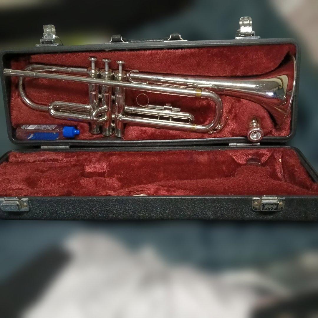 ヤマハ　YAMAHA トランペット YTR-1310 ケース、マウスピース付き