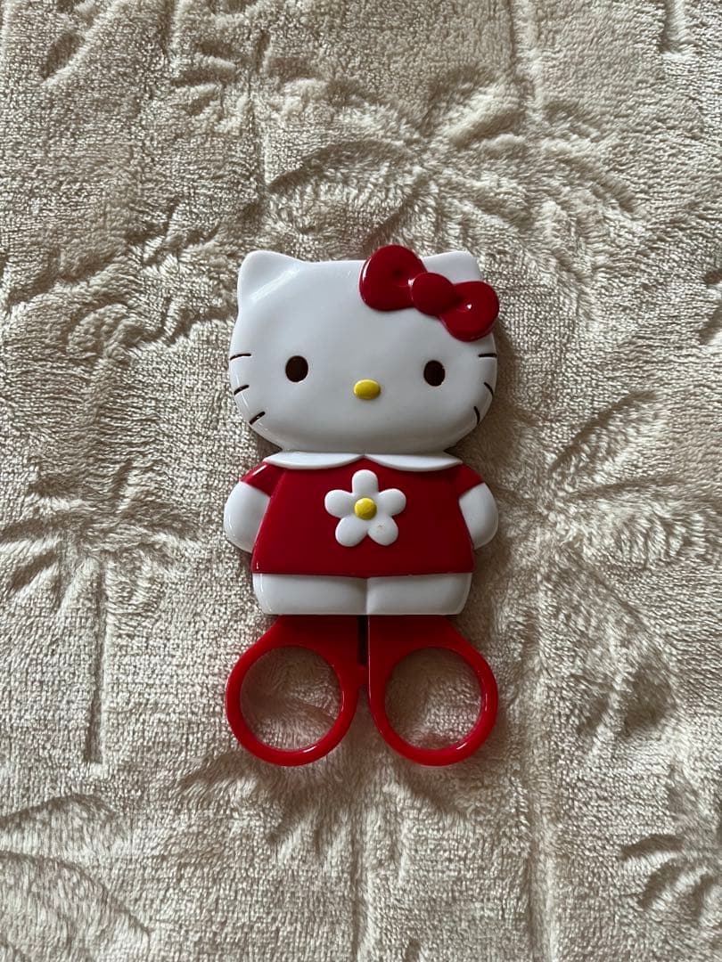 平成レトロ　希少✨ハローキティ　ケース付ハサミ　赤