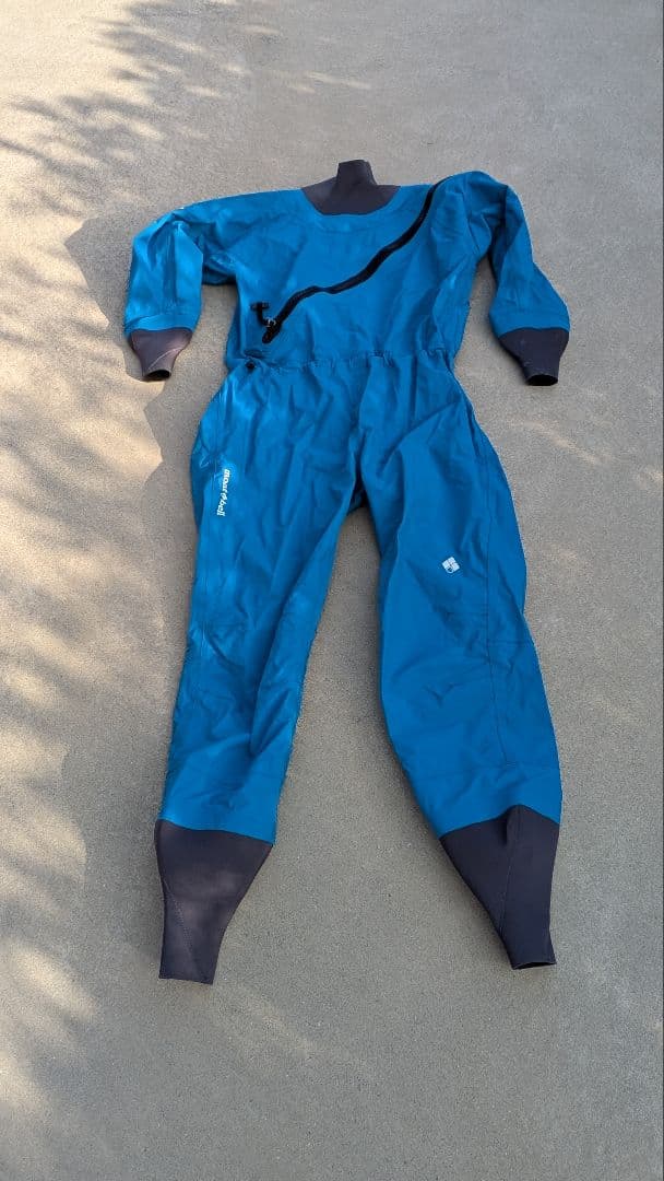 モンベル ドライスーツ サイズL 使用5回・美品 ウイングフォイル