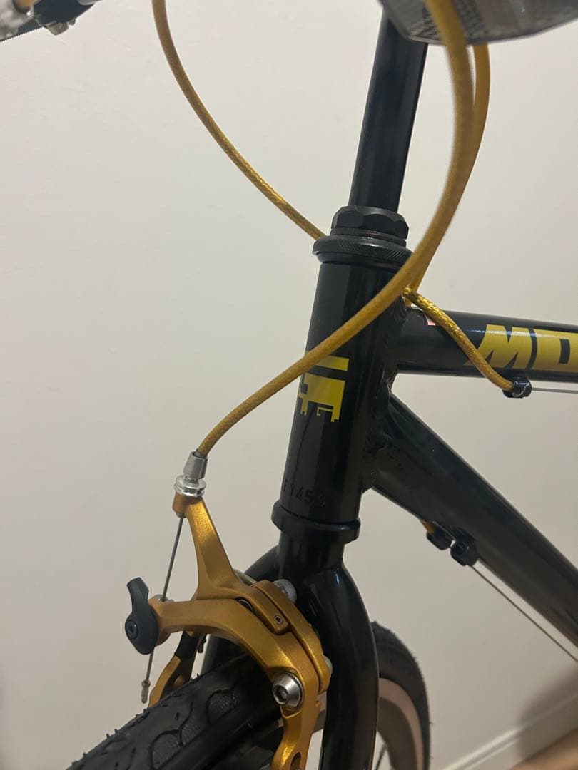 MOVRITE（ムーブライト） クロスバイク 黒/金