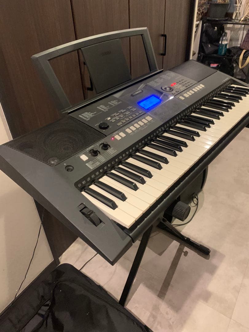Yamaha MS60D モニタースピーカーとキーボードスタンド