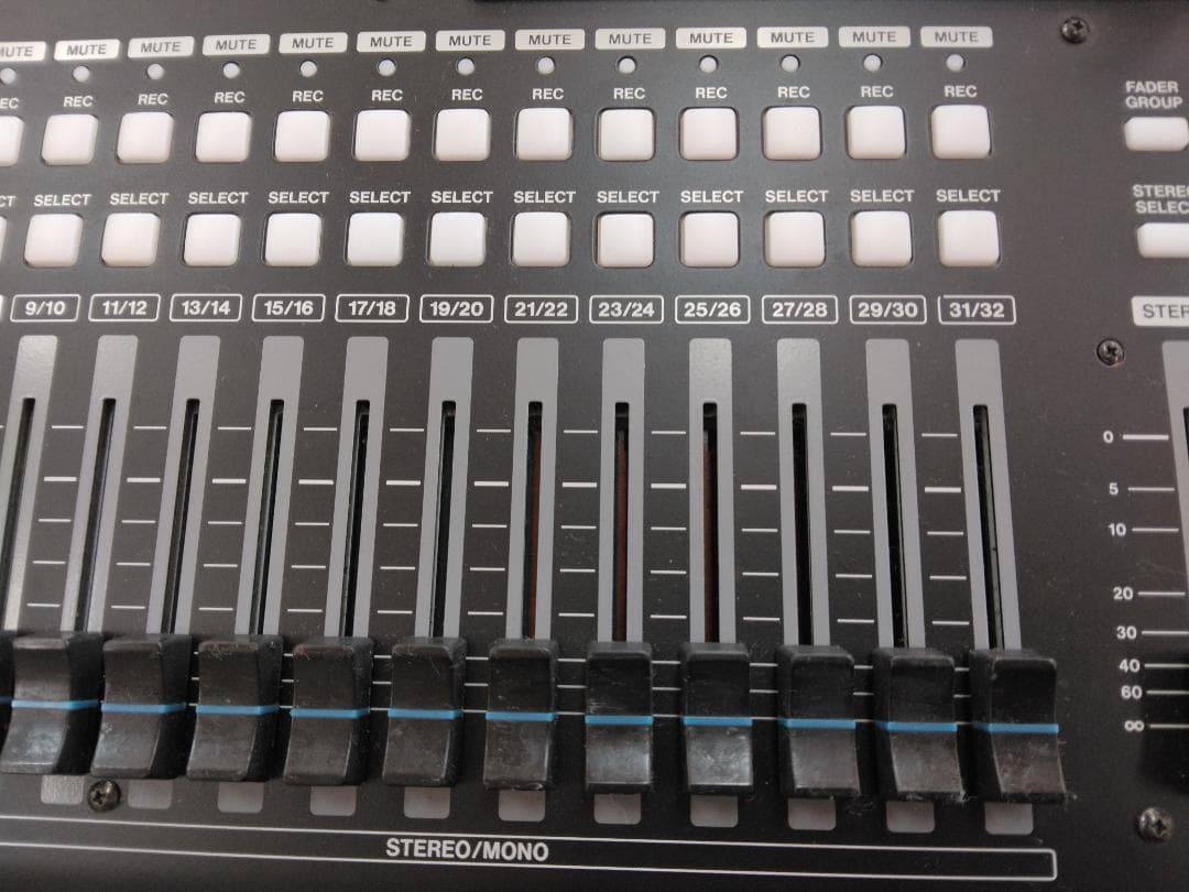 配信機器・PA機器・レコーディング機器 TASCAM DIGITAL PORTASTUDIO DP-32SD