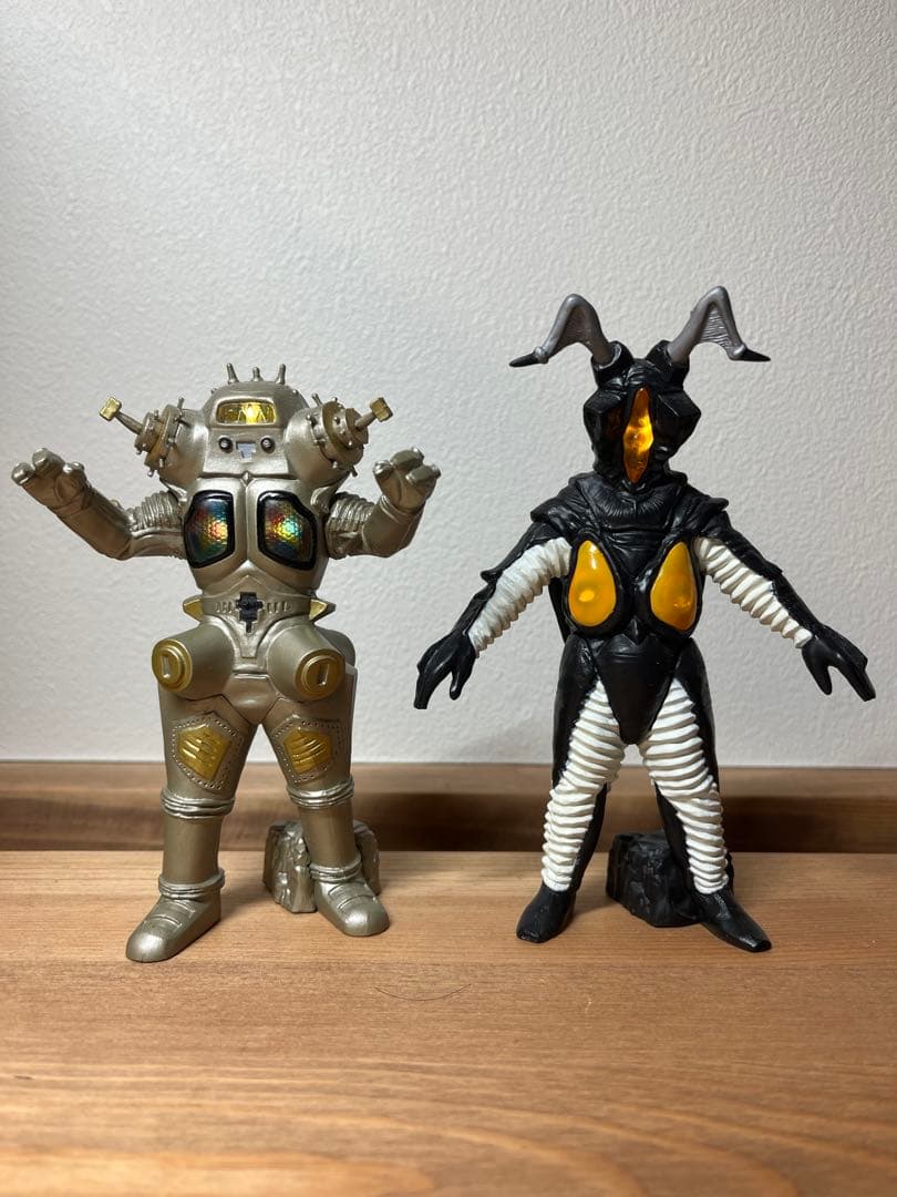 アルティメットルミナス　ゼットン　キングジョー