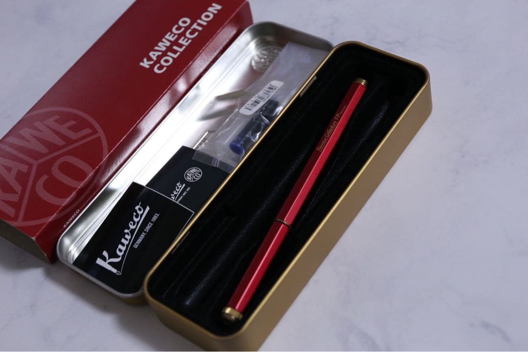 カヴェコスペシャル　レッド　万年筆　F