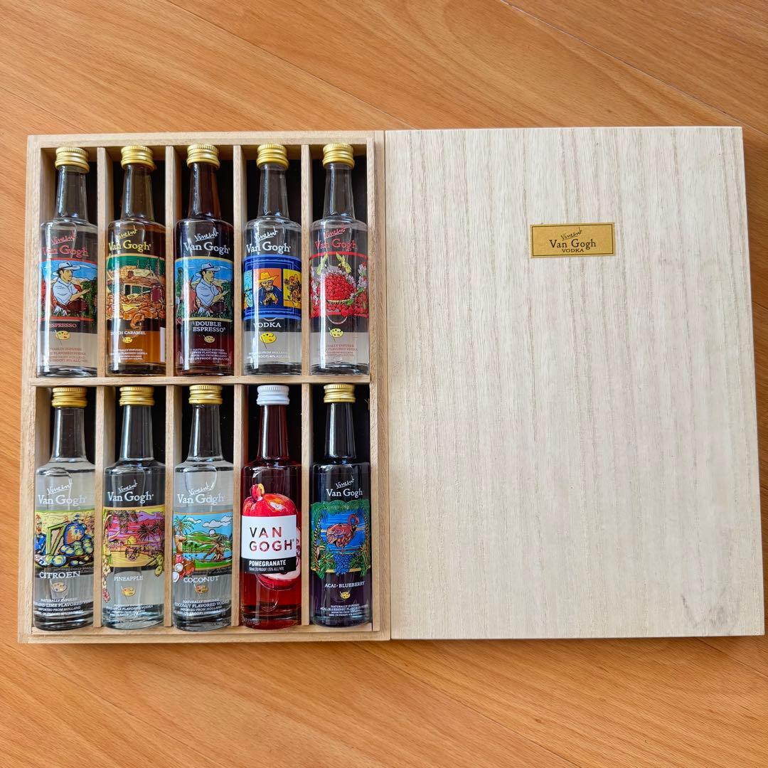 ヴァンゴッホウォッカ Van Gogh Vodka木箱入りミニ10本セット