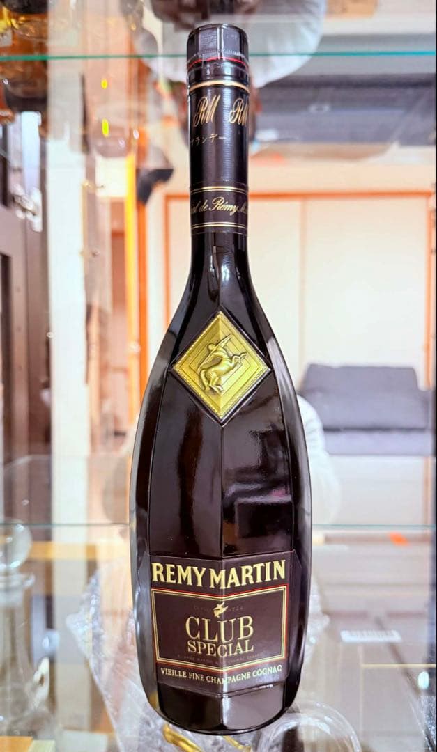 ブランデー REMY MARTIN CLUB SPECIAL 700ml.
