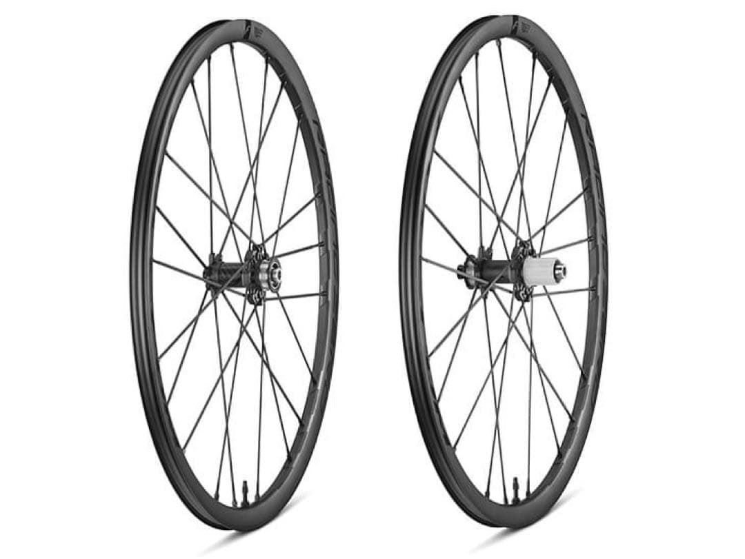 新品・箱有　フルクラム『Racing ZERO CMPTZN DB』　CULT