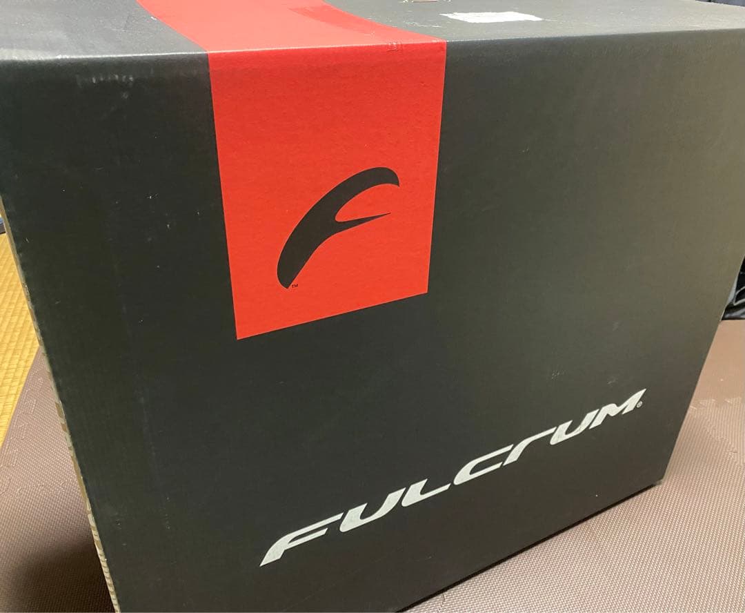 新品・箱有　フルクラム『Racing ZERO CMPTZN DB』　CULT