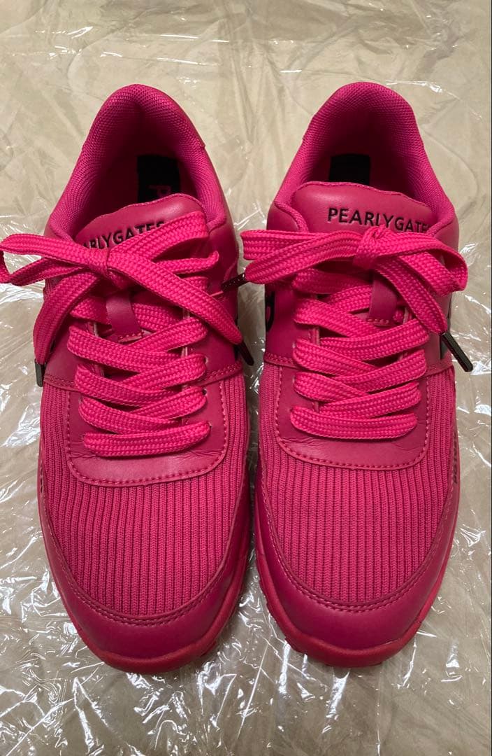 美品　パーリーゲイツ　ゴルフシューズ　レディース23センチ　スパイクレス　ピンク