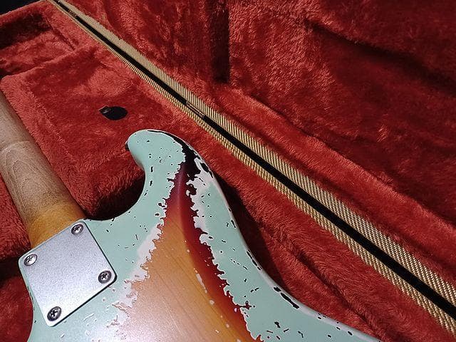 ★SurfGreen Relic Multilayer Stratocaster