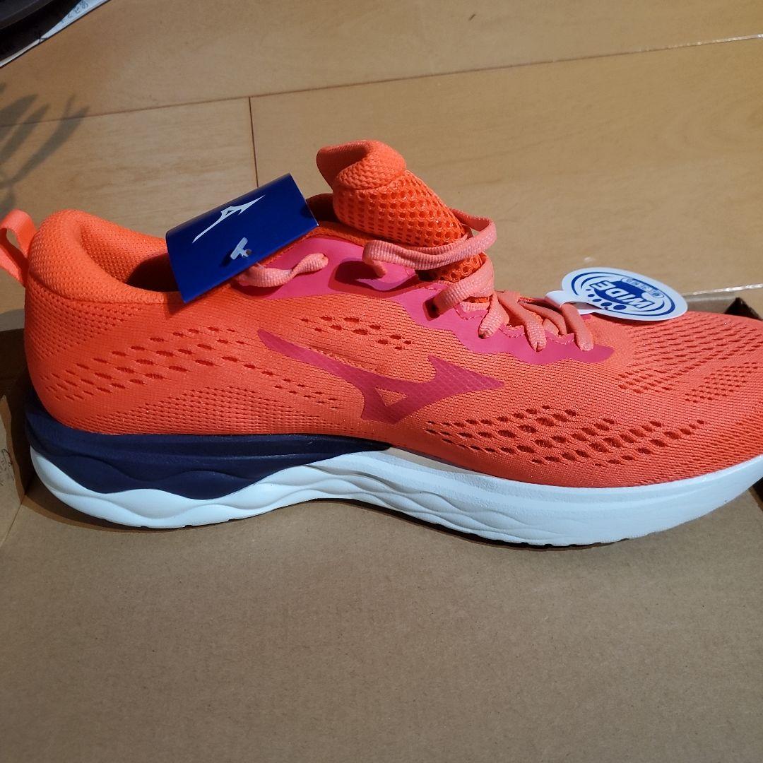 ミズノ（MIZUNO） 「WAVE REVOLT 2 WIDE」