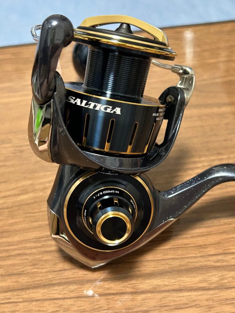 値下げ 新品未使用 DAIWA 23 SALTIGA 4000H