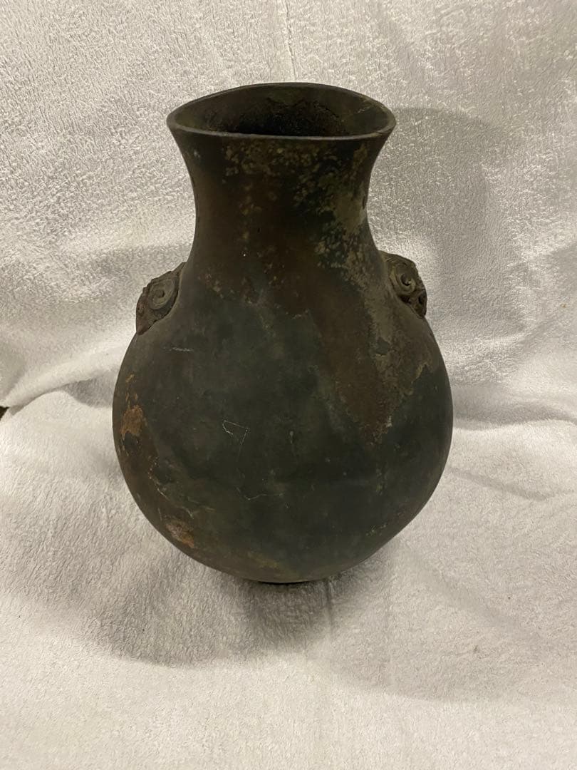 鉄製急須、伝統的デザイン