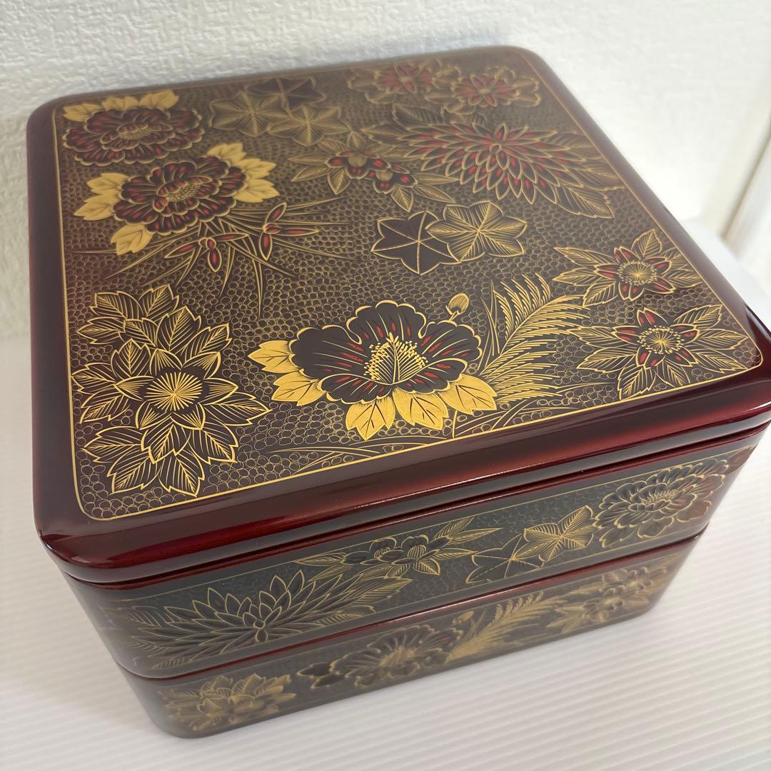 輪島塗 二段重箱 溜め塗内朱 四季草花沈金蒔絵