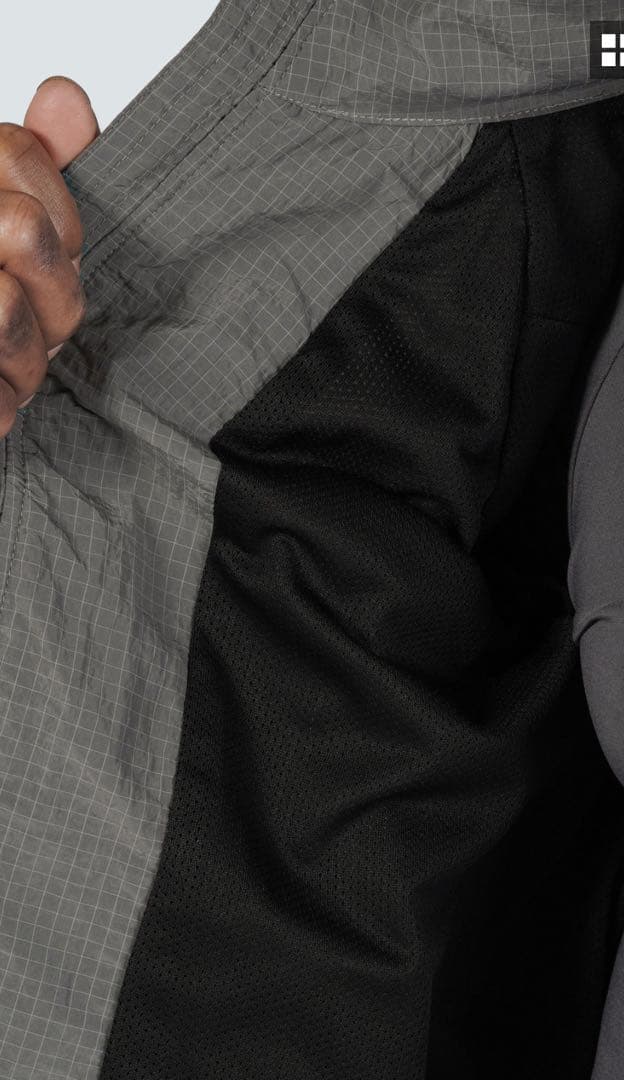 ビートム　veatm トレーニングウェア　ウィンドブレーカーセットアップ