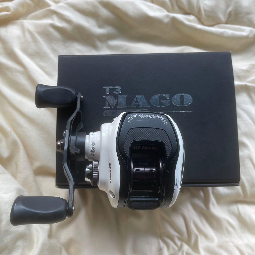 限定レア　ガンクラフトホワイトノイズ　　　　　　　T3 MAGO ベイトリール