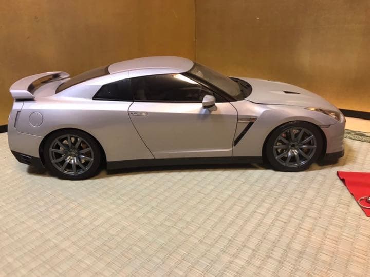 自動車 NISSAN GTR