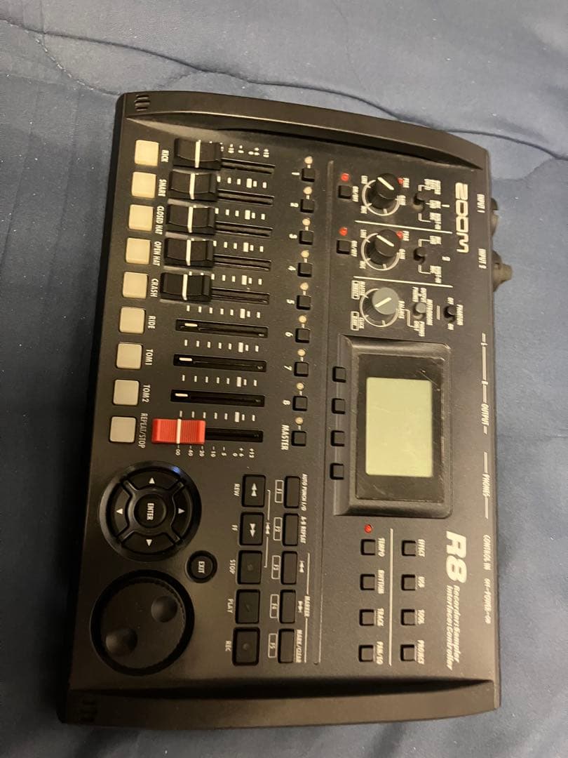 ZOOM R8 マルチトラックレコーダー