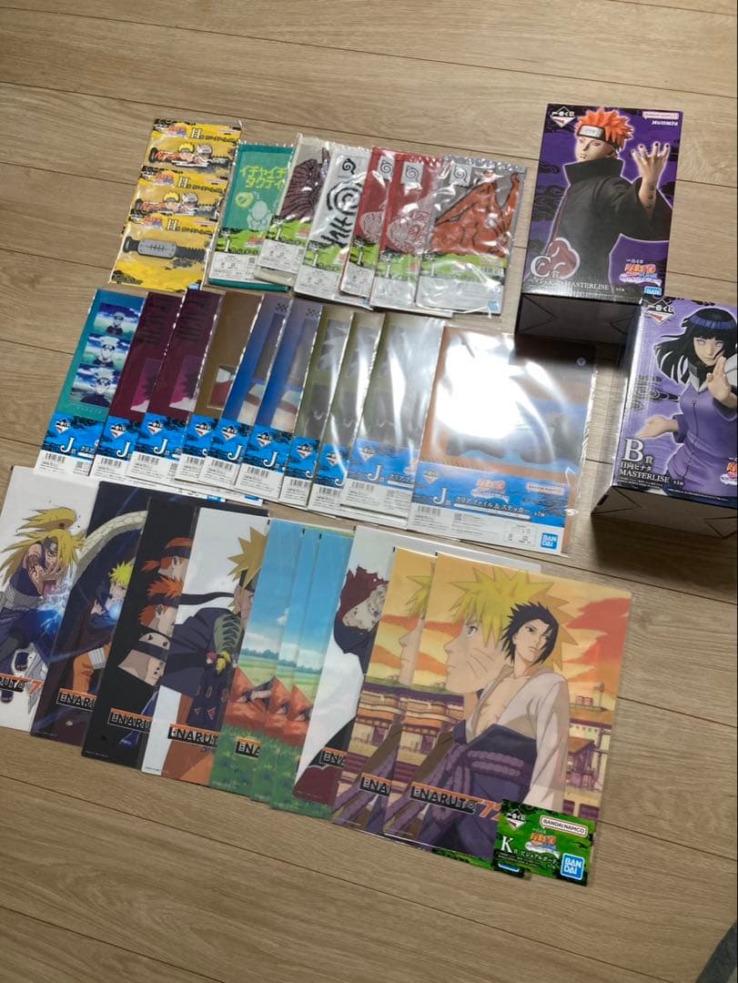 ナルト クリアファイルとフィギュアセット