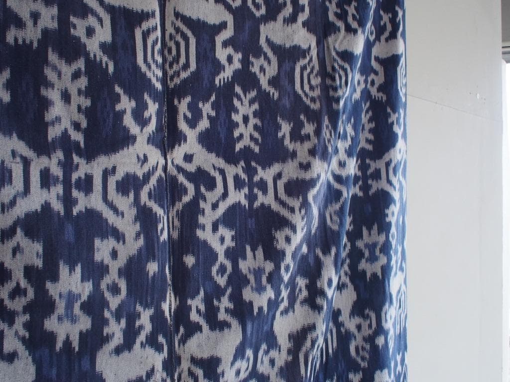 スンバ島藍染イカット
