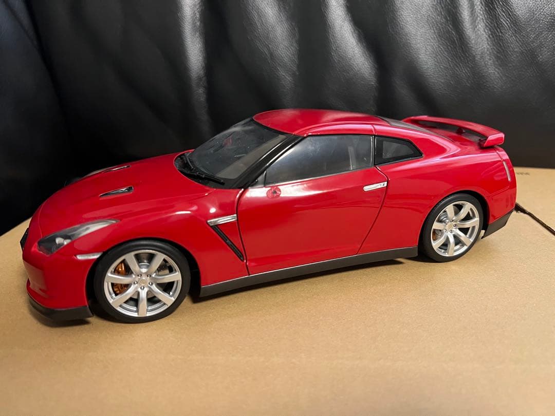 Nissan GT-R オートアート　1/18