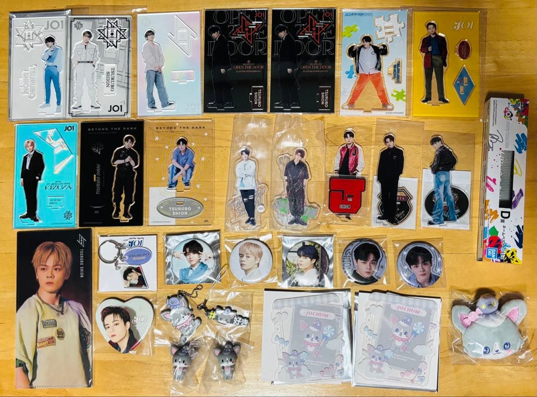 JO1 アクリルスタンド 缶バッジ グッズ まとめ売り 鶴房汐恩