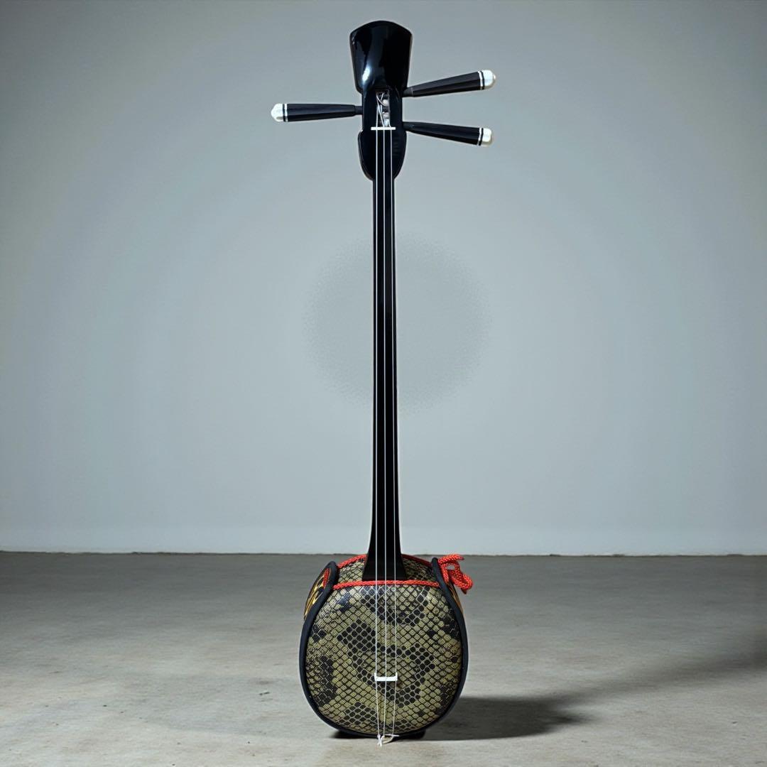 【動作確認済】沖縄三線 人工皮 蛇柄 本体のみ 美品 安定感◎