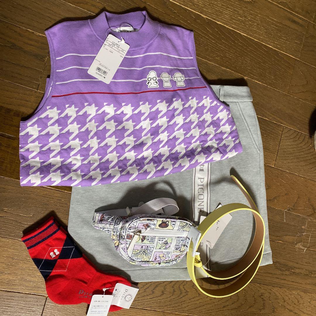 PICONE CLUB ベスト・スカート・ソックス・ウエストポーチ・ベルト