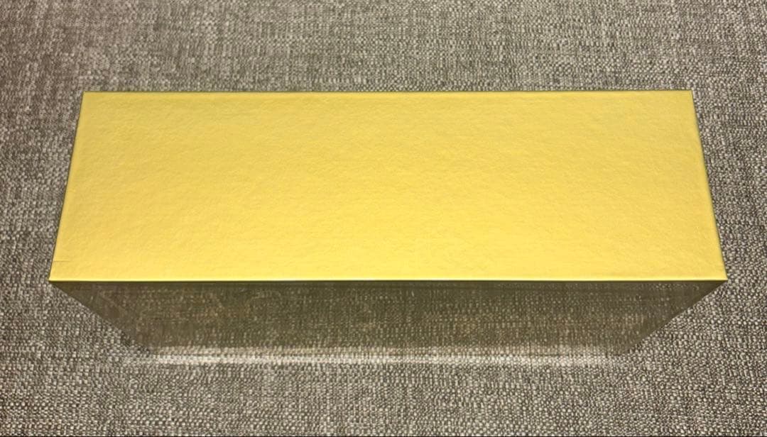 Amazon産 25th Anniversary Golden Box