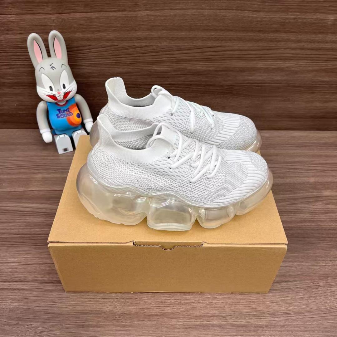 grounds MOOPIE 白の厚底スニーカー 23cm