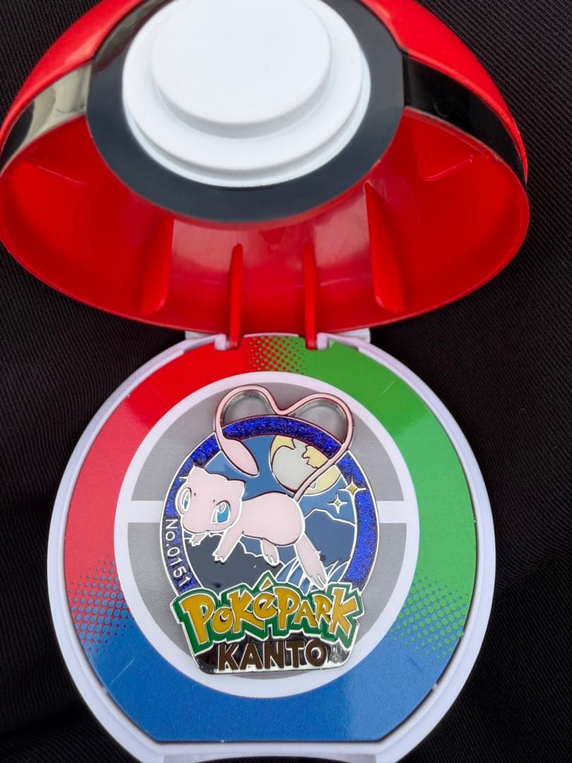 ポケパークカントー ピンズ ピンバッジ ポケモン ミュウ シークレット