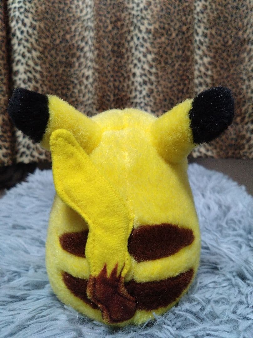 初代　ピカチュウ　ぬいぐるみ