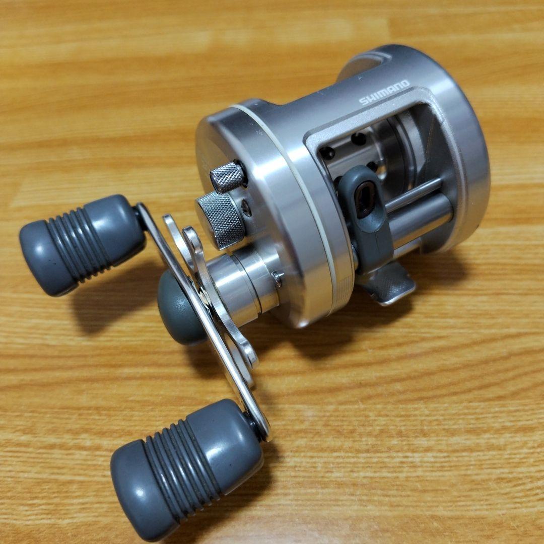 ☆ シマノ　☆カルカッタ 200