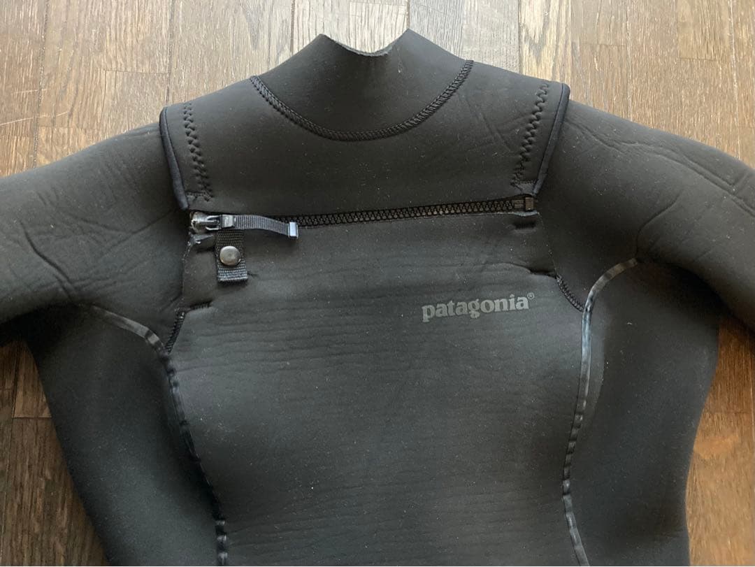 patagonia フルスーツ ブラック