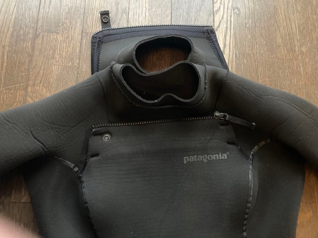 patagonia フルスーツ ブラック