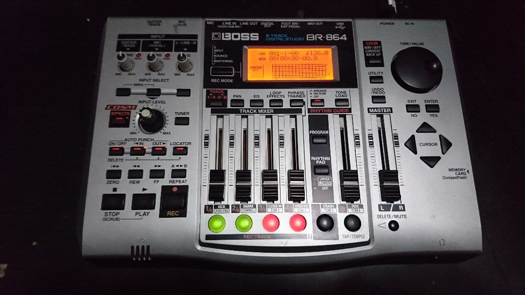 boss BR-864 最大1GCFカード 動作全て確題OK。