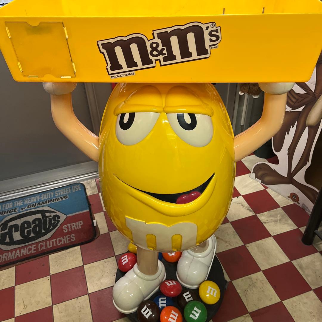 as エムアンドエムズ　販促ディスプレイモデル