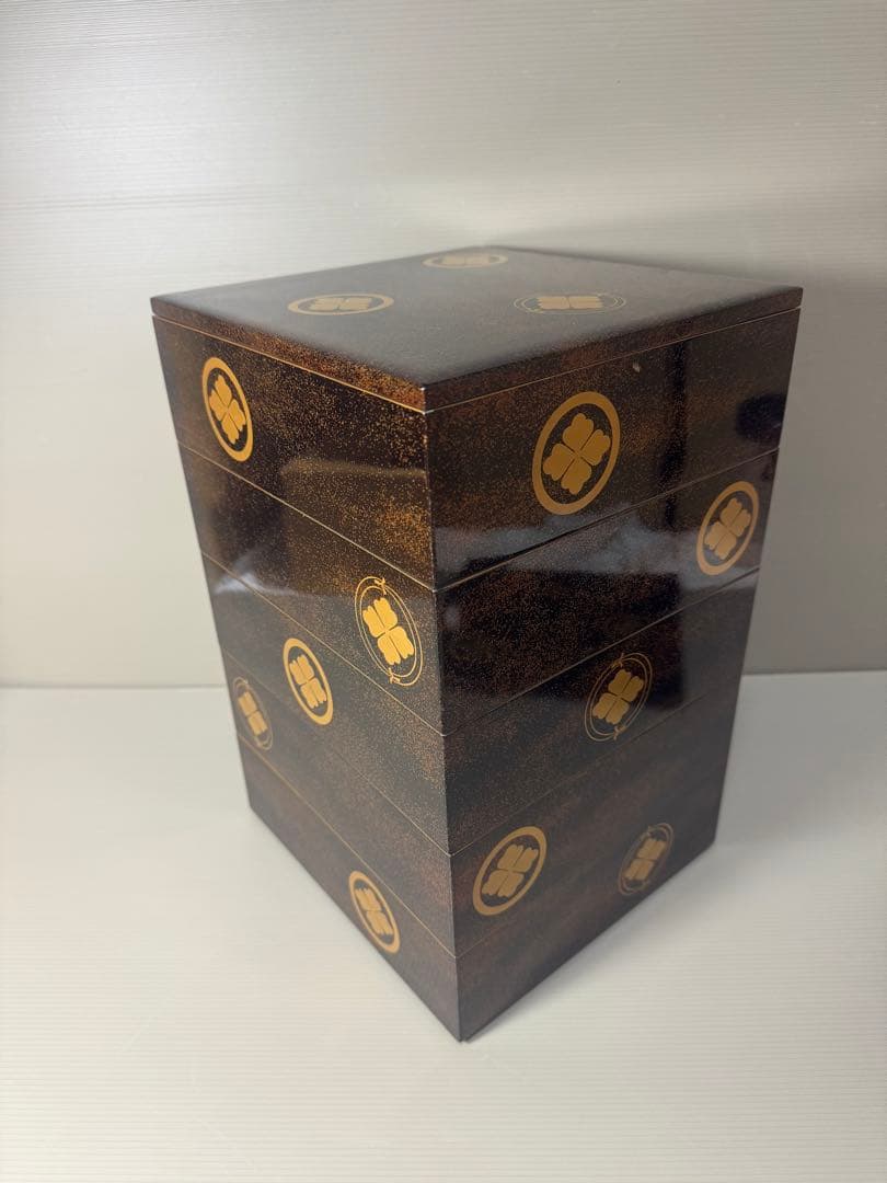 2088 輪島塗り　沈金重箱　金蒔絵　蓋2枚　5重　高級