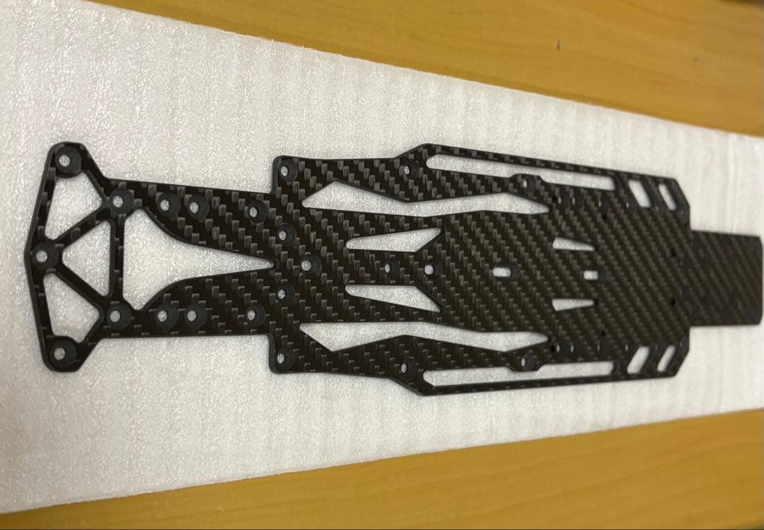 ReveD RDX D1-M3-02【MC-Ⅲ用 カーボン製 メインシャーシ】