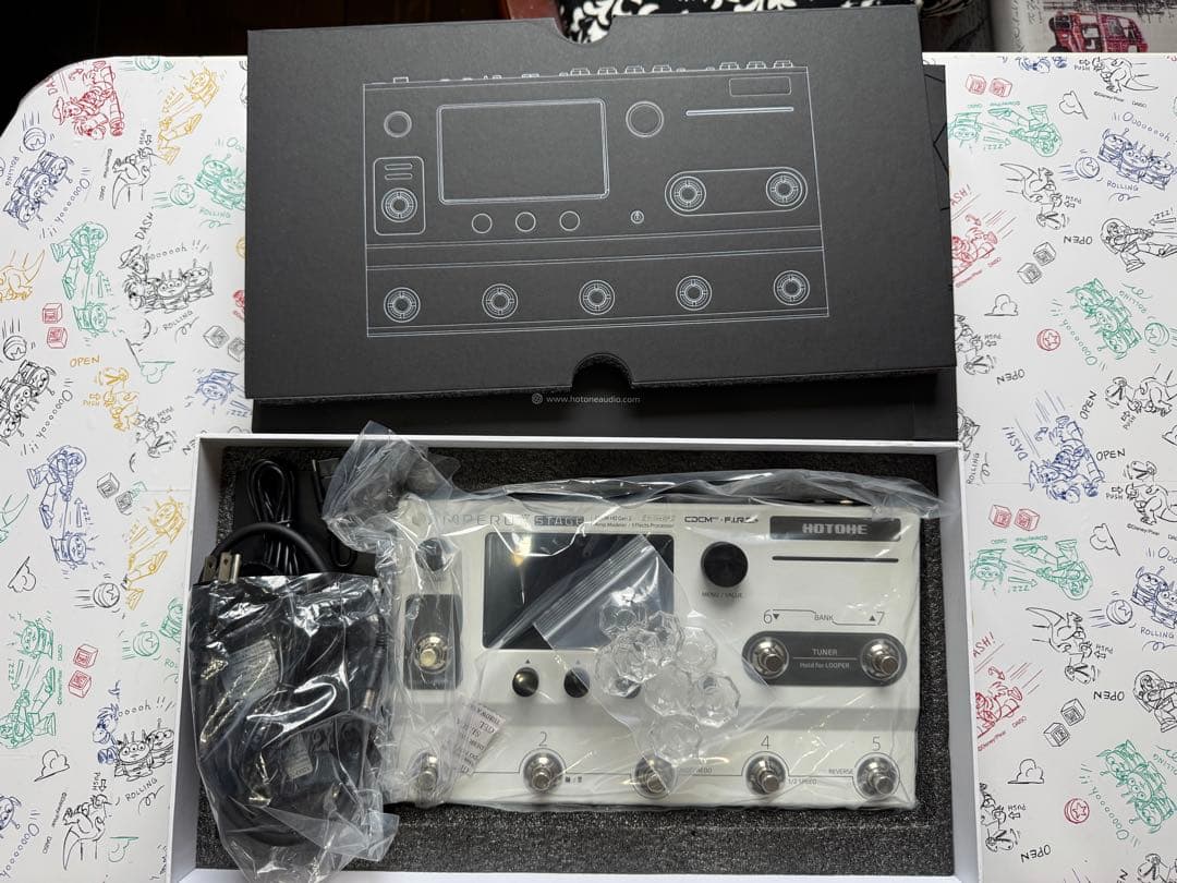 Hotone Ampero II Stageオマケでボードお付けします。