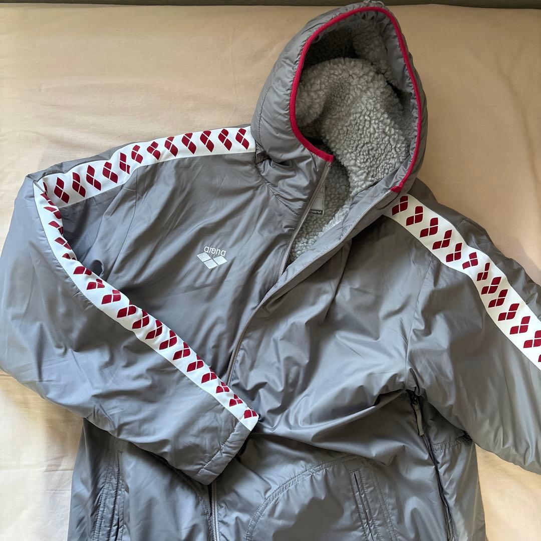 アリーナ　競泳ベンチコート