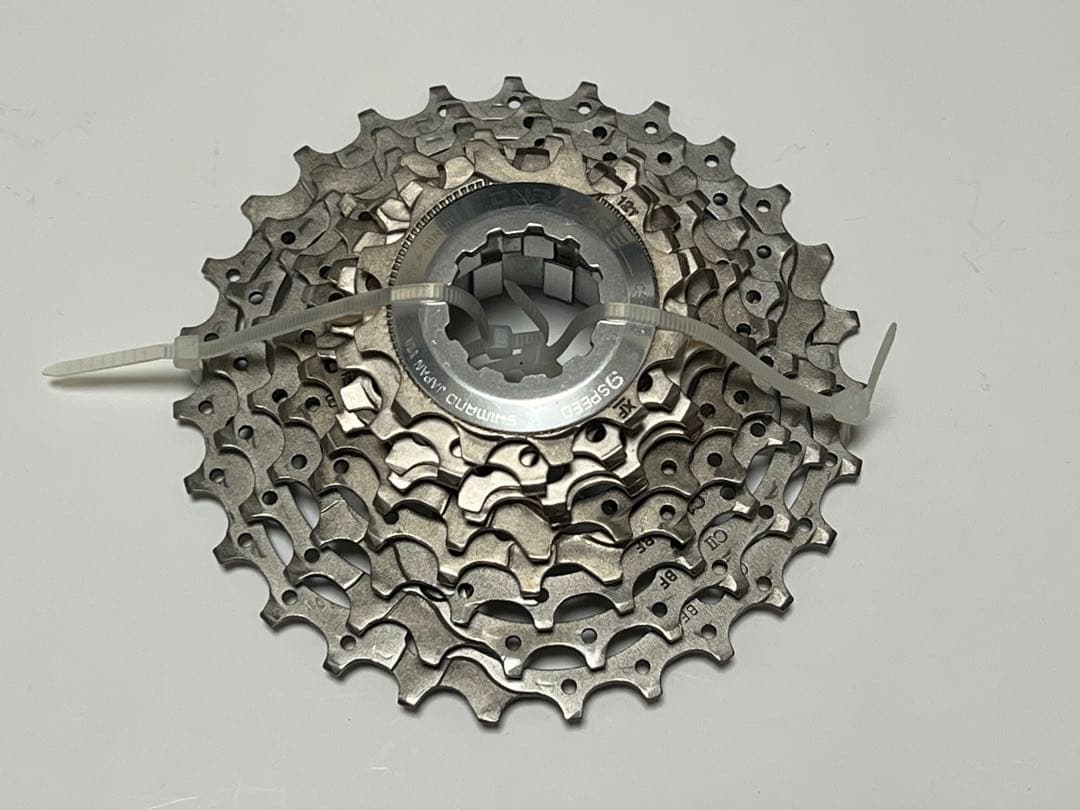 DURA-ACE 7700 9速スプロケット 12-27 新品から100km走行