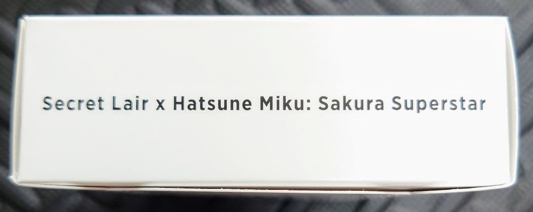 未開封　Secret Lair x Hatsune Miku: Sakura